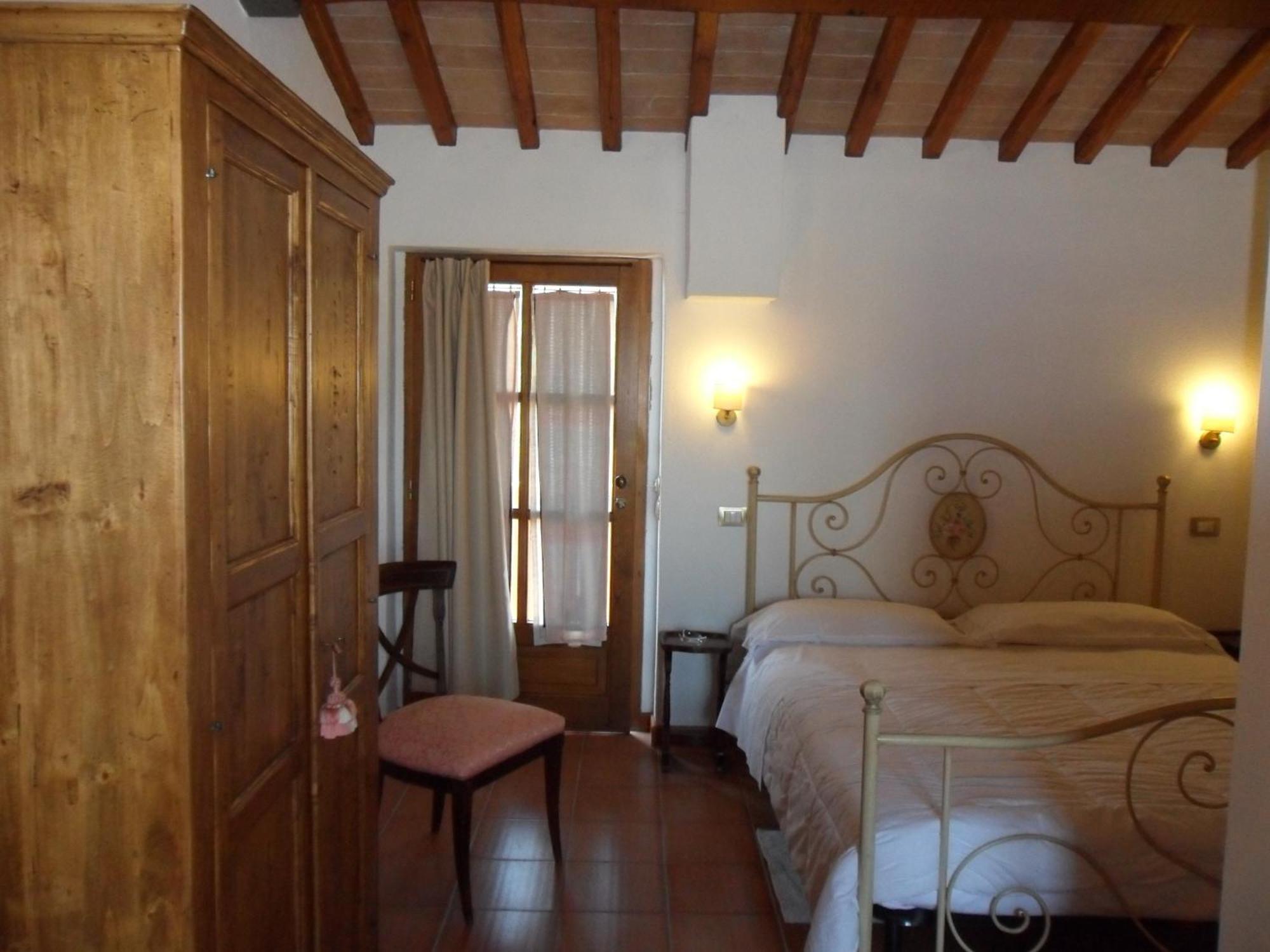 Fullino Nero Rta - Residenza Turistico Alberghiera เซียนา ภายนอก รูปภาพ