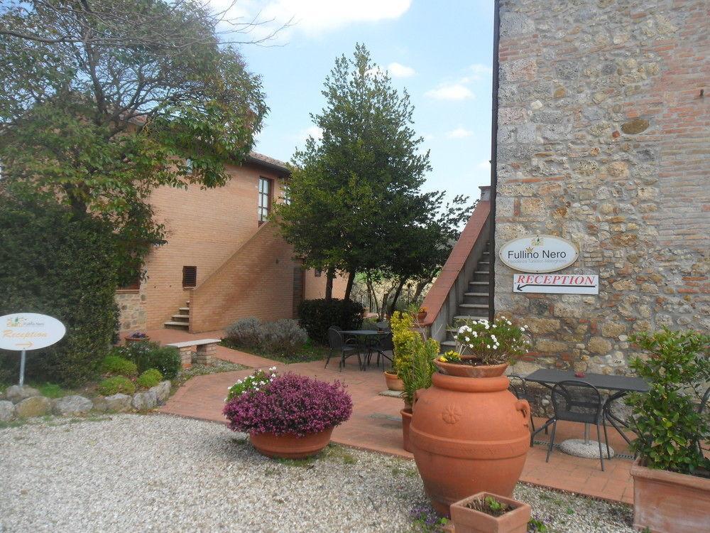 Fullino Nero Rta - Residenza Turistico Alberghiera เซียนา ภายนอก รูปภาพ
