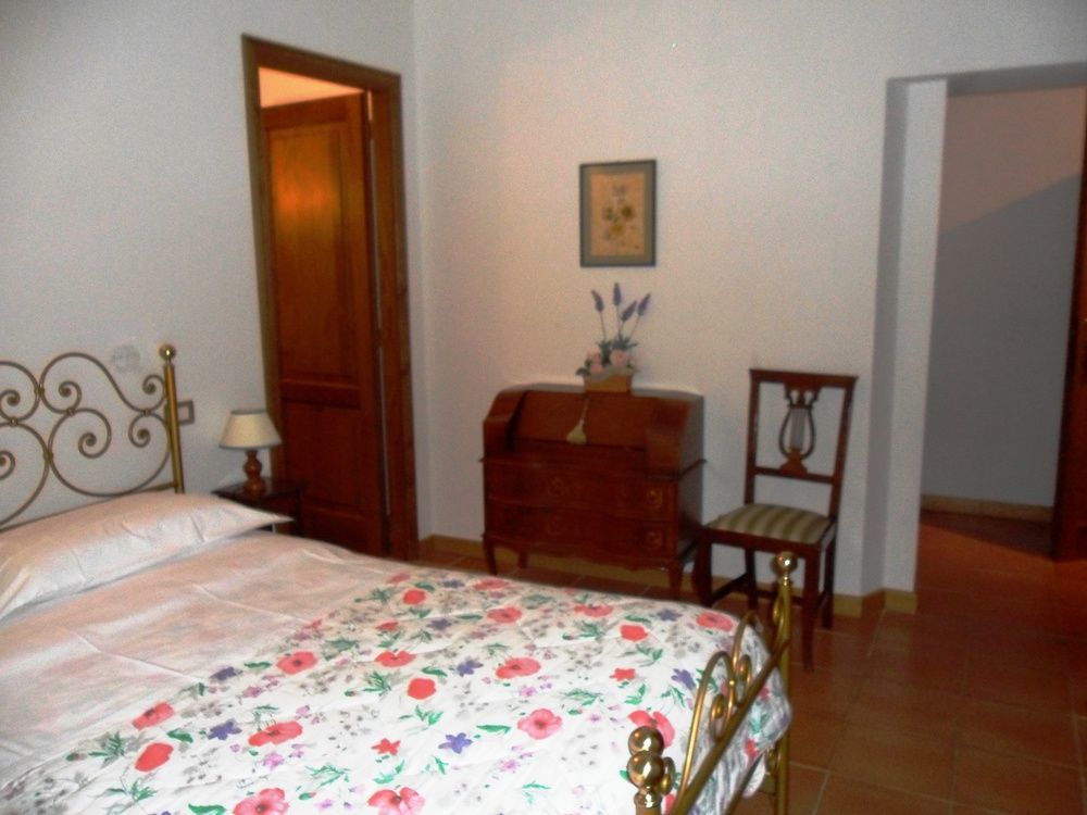 Fullino Nero Rta - Residenza Turistico Alberghiera เซียนา ภายนอก รูปภาพ