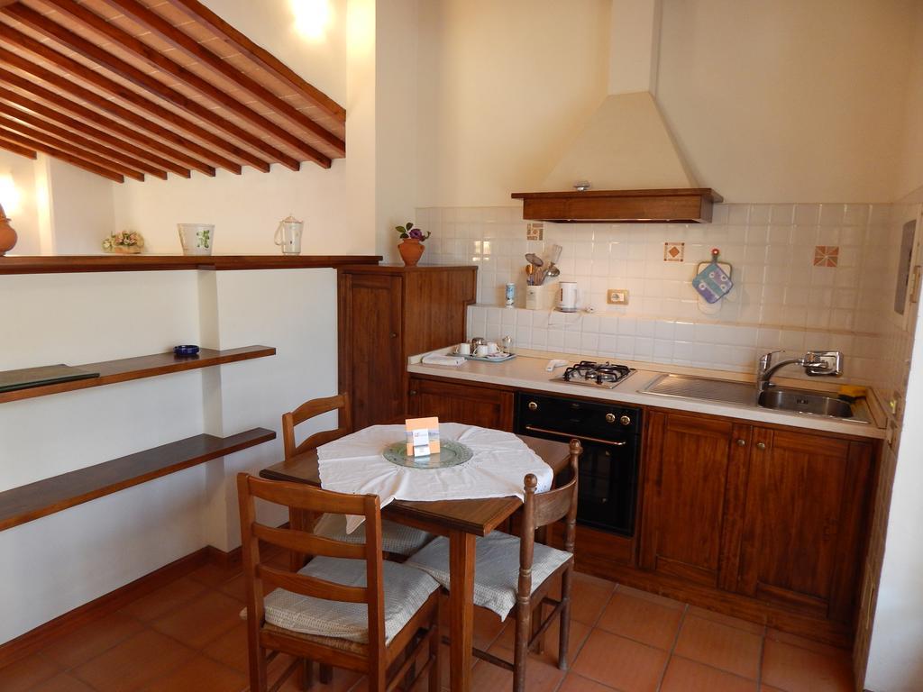 Fullino Nero Rta - Residenza Turistico Alberghiera เซียนา ภายนอก รูปภาพ