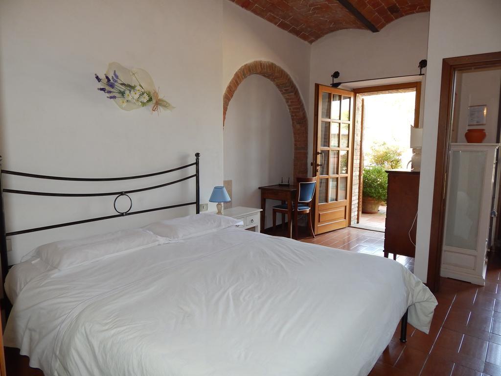 Fullino Nero Rta - Residenza Turistico Alberghiera เซียนา ภายนอก รูปภาพ