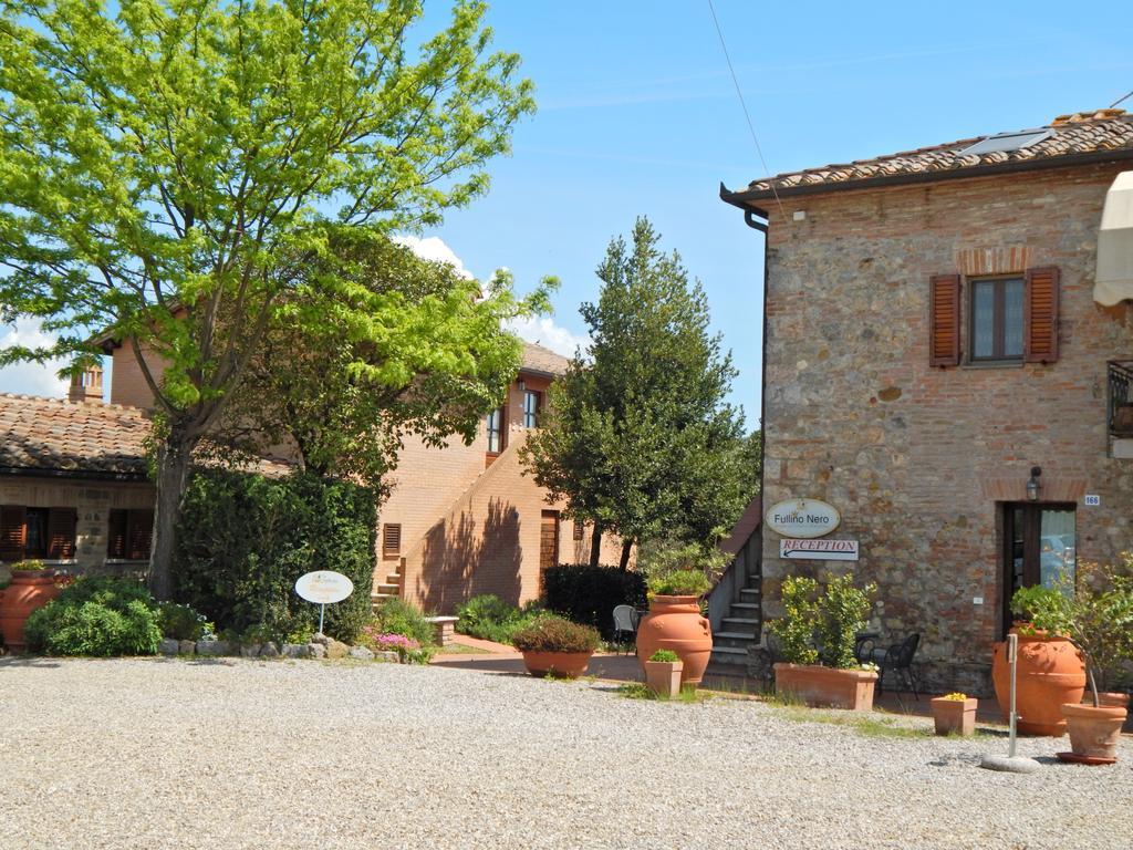 Fullino Nero Rta - Residenza Turistico Alberghiera เซียนา ภายนอก รูปภาพ