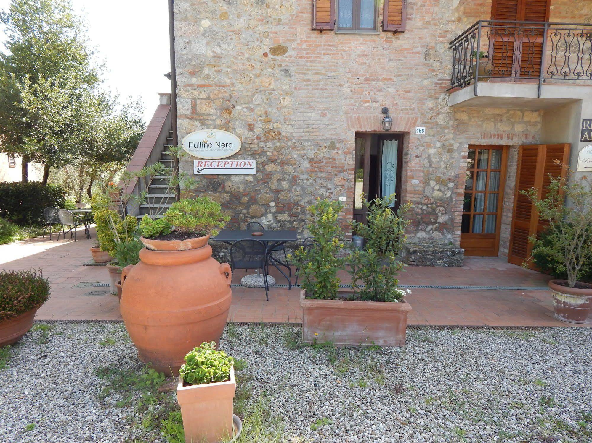 Fullino Nero Rta - Residenza Turistico Alberghiera เซียนา ภายนอก รูปภาพ
