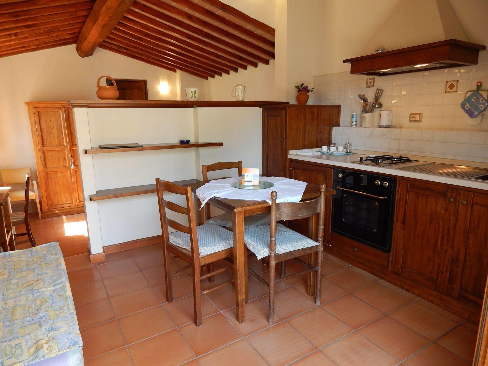 Fullino Nero Rta - Residenza Turistico Alberghiera เซียนา ภายนอก รูปภาพ