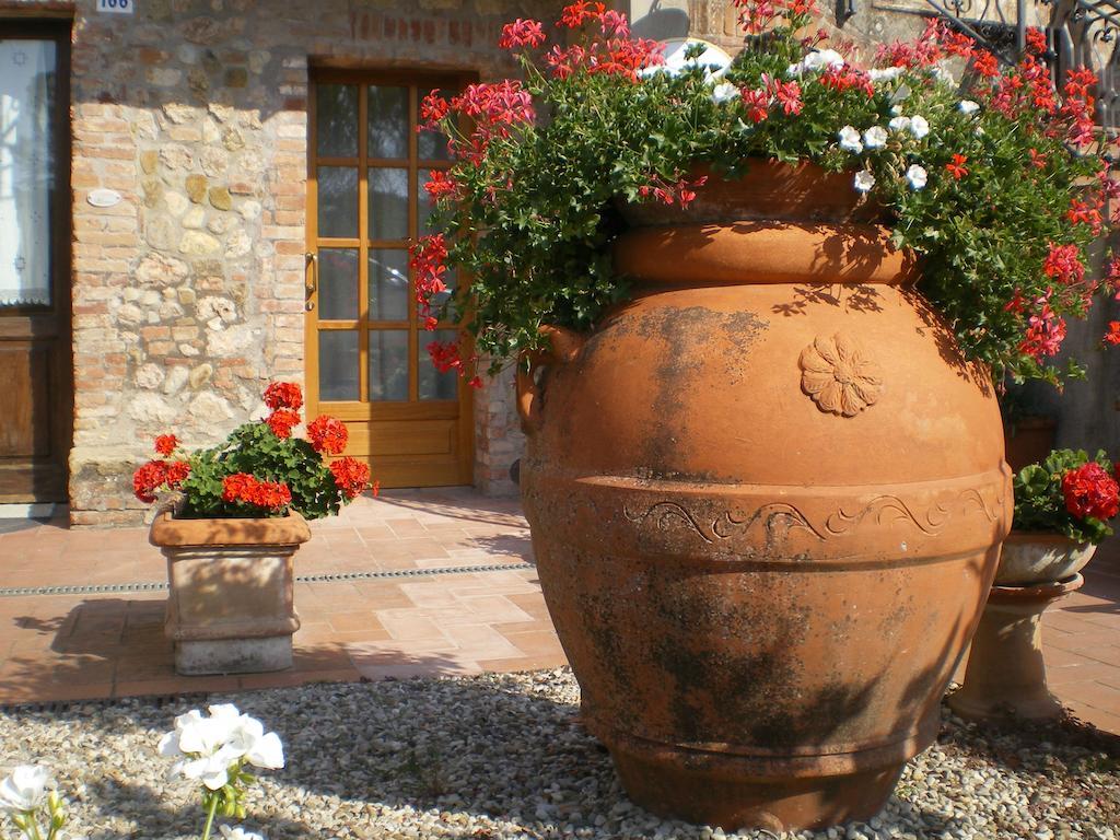 Fullino Nero Rta - Residenza Turistico Alberghiera เซียนา ภายนอก รูปภาพ