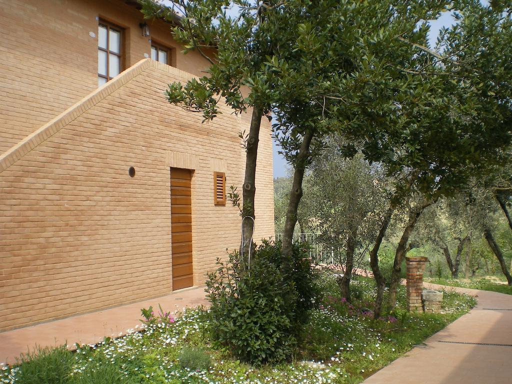 Fullino Nero Rta - Residenza Turistico Alberghiera เซียนา ภายนอก รูปภาพ