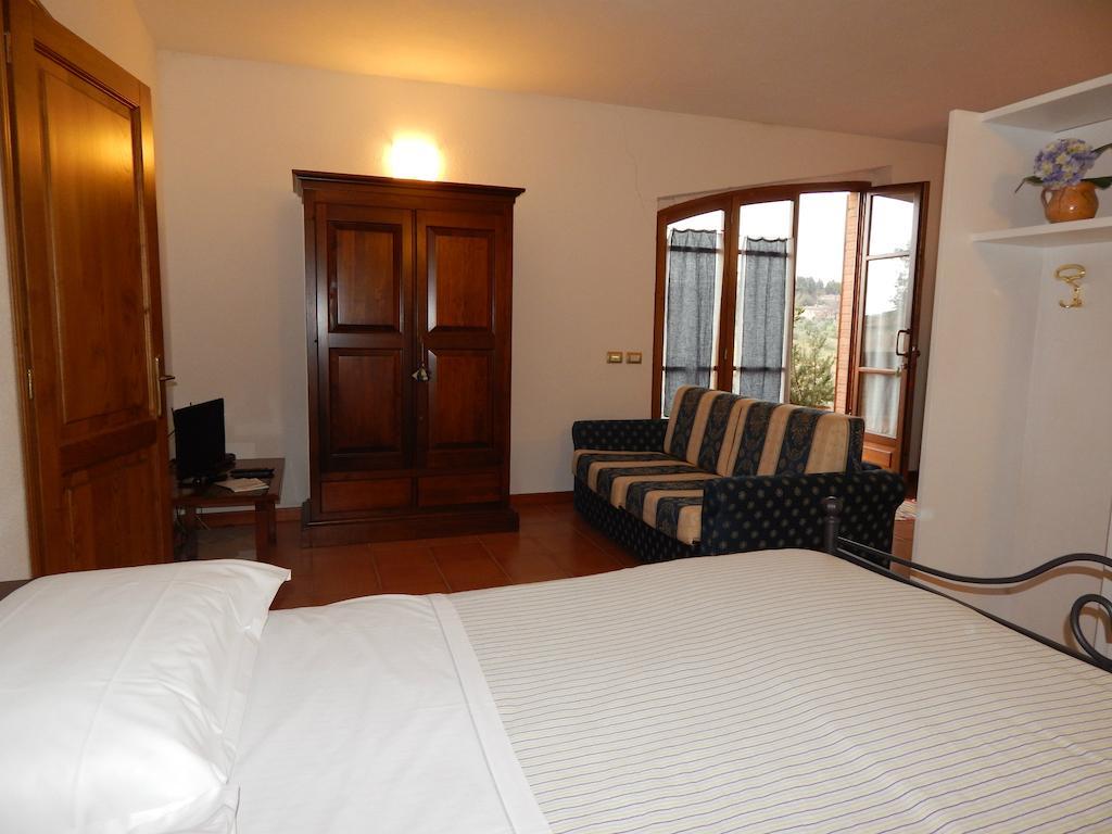 Fullino Nero Rta - Residenza Turistico Alberghiera เซียนา ภายนอก รูปภาพ